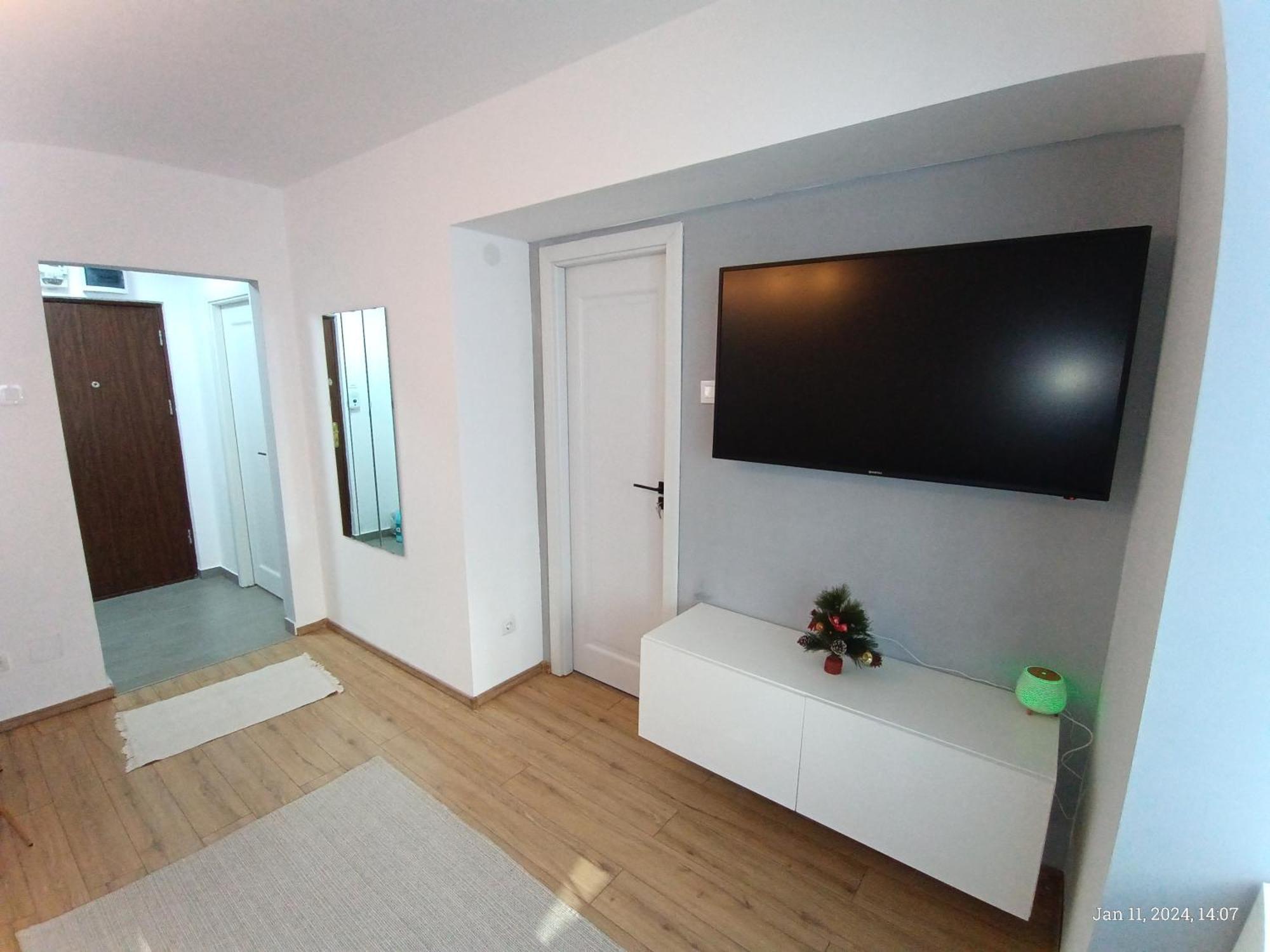 Cozy Apartment City Center Bukares Bagian luar foto